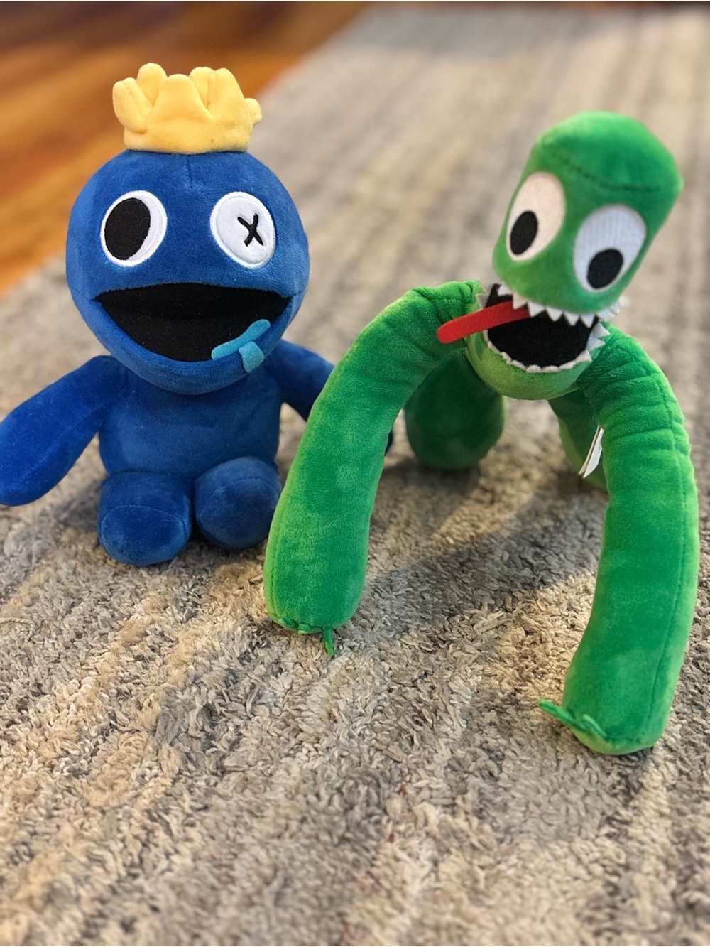 Rainbow Friends Blue and Green